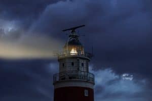 lighthouse-4846854_1920